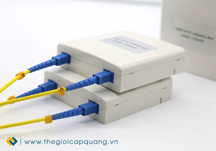 Hộp ODF quang 2FO vỏ nhựa trong nhà